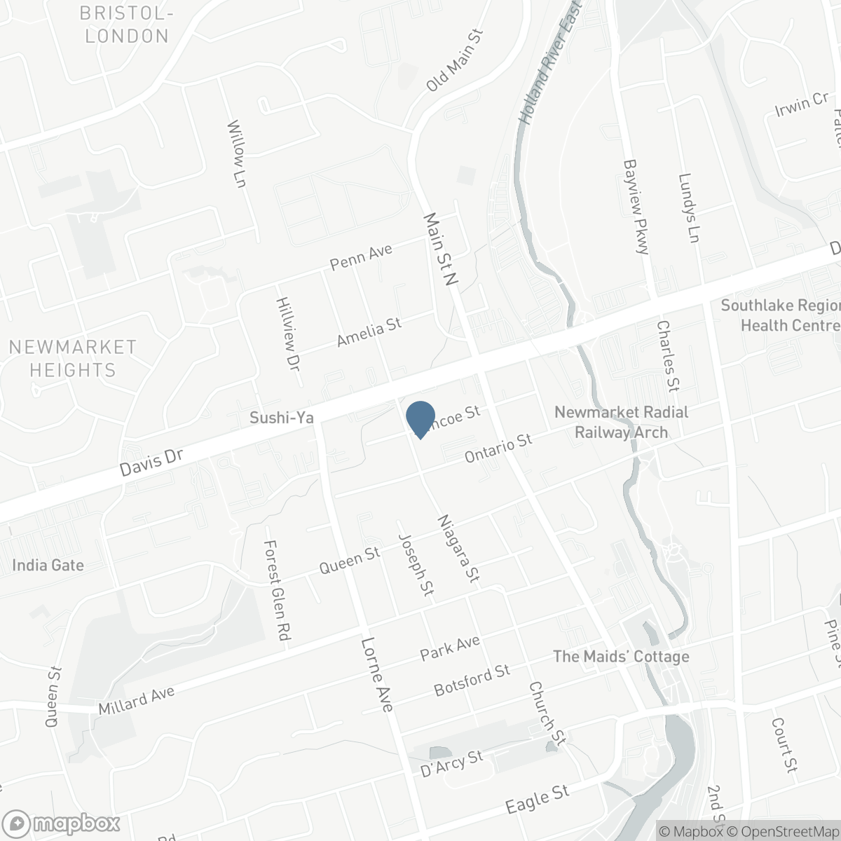 379 SIMCOE STREET, Newmarket, Ontario L3Y 2M4
